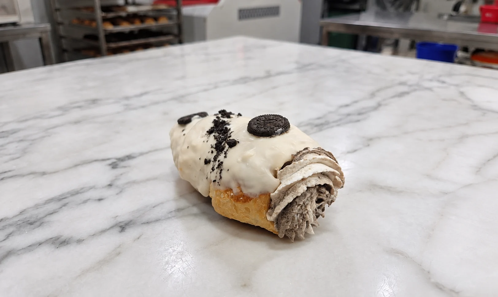 Canuto de Oreo de hojaldre